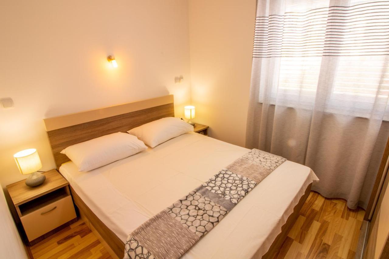 Apartment Damir With Balcony In Quiet Area Baška Екстериор снимка