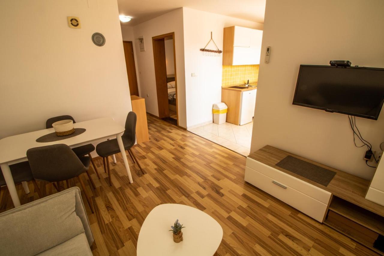 Apartment Damir With Balcony In Quiet Area Baška Екстериор снимка